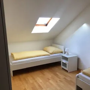 Haus Altenburg Apartment