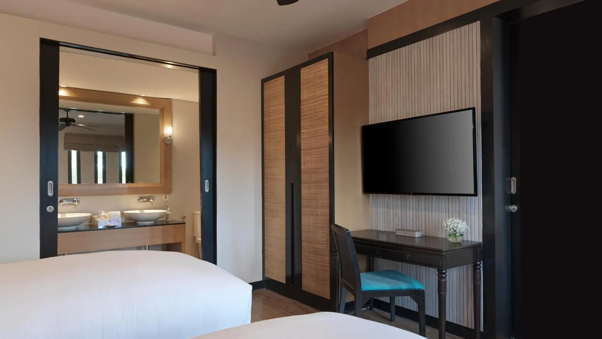 Anantara Mai Khao Phuket Villas Resort